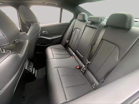 Used 2025 BMW 330i Sedan RWD image 18