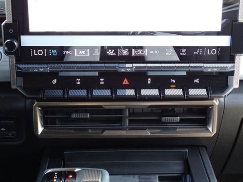 New 2025 GMC Hummer EV 3X w/ Extreme Off-Road Package image 26