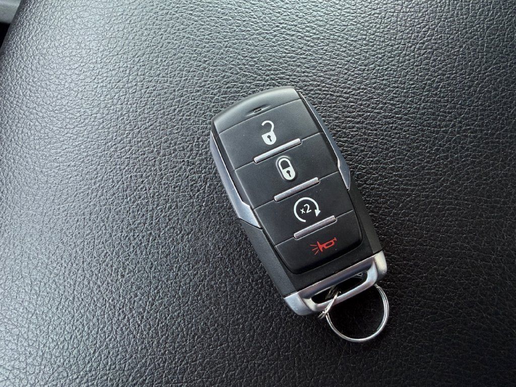 Used 2022 RAM 1500 Big Horn AWD/4WD image 32