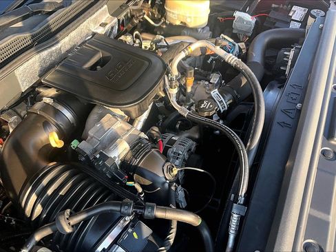 Used 2015 Chevrolet Silverado 2500 High Country w/ Duramax Plus Package image 33