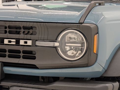 Used 2022 Ford Bronco Black Diamond image 11