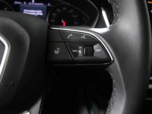 Used 2023 Audi Q5 2.0T Premium w/ Convenience Package image 28