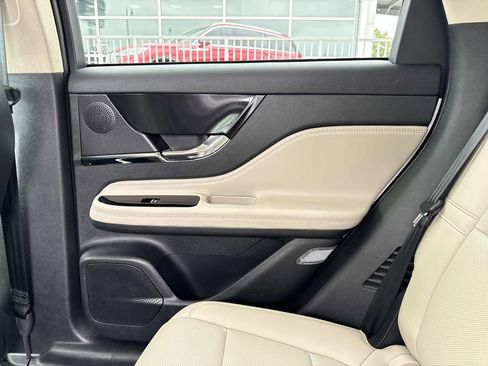 New 2026 Lincoln Corsair Premiere image 15