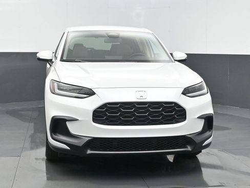 Certified 2026 Honda HR-V LX image 4