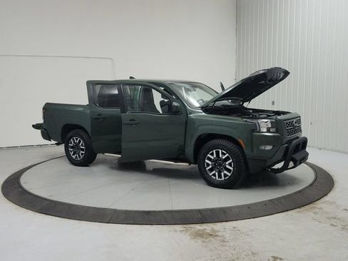 Used 2023 Nissan Frontier SV w/ SV Convenience Package RWD image 10