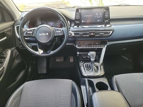 Used 2023 Kia Seltos S FWD image 18
