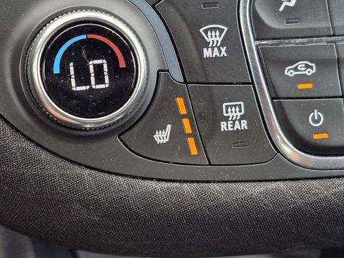 Used 2025 Chevrolet Malibu LT image 26