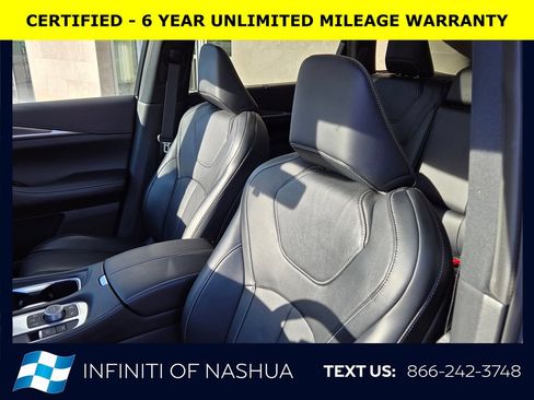 Certified 2024 INFINITI QX60 Luxe w/ Vision Package AWD/4WD image 9
