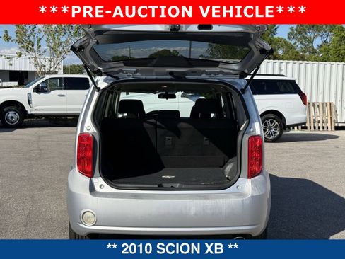 Used 2010 Scion xB image 13
