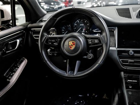 Used 2023 Porsche Macan GTS AWD/4WD image 16