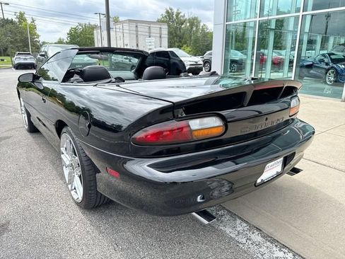 Used 2001 Chevrolet Camaro Z28 w/ SS Performance/Appearance Pkg RWD image 37