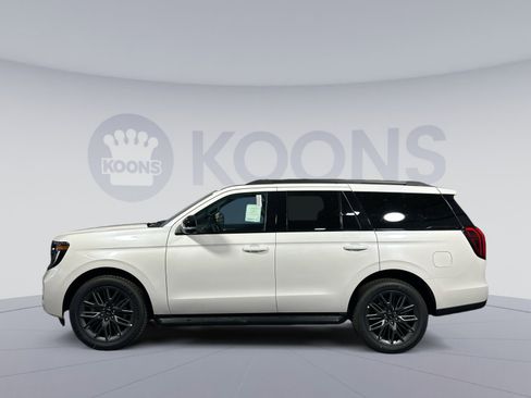 New 2026 Ford Expedition Platinum w/ Stealth Appearance Package image 2