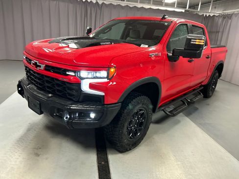 Used 2024 Chevrolet Silverado 1500 ZR2 w/ ZR2 Bison Edition image 3