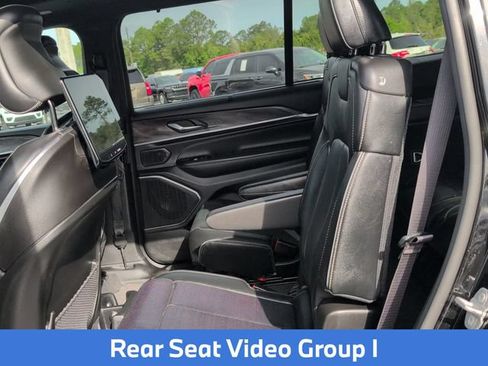 Used 2025 Jeep Grand Cherokee L Overland w/ Luxury Tech Group IV AWD/4WD image 27