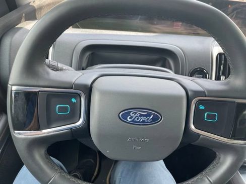 Used 2025 Ford Expedition Max Active RWD image 12