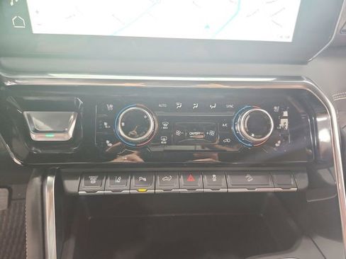 New 2026 GMC Sierra 2500 Denali Ultimate AWD/4WD image 31