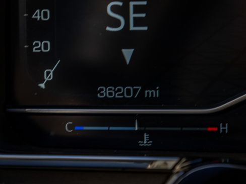 Used 2023 GMC Sierra 1500 SLT w/ SLT Premium Package image 21