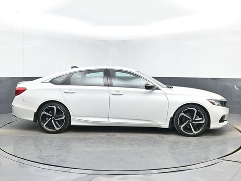 Used 2022 Honda Accord Sport Special Edition image 11