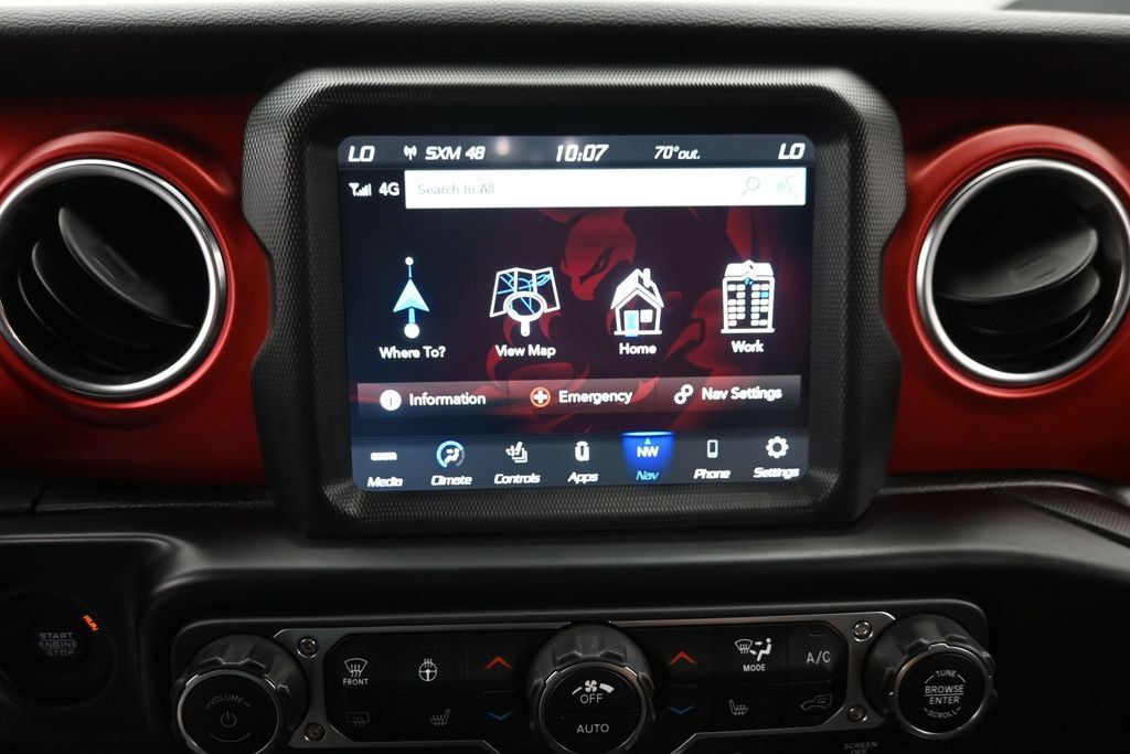 Used 2022 Jeep Wrangler Unlimited Rubicon w/ Cold Weather Group AWD/4WD image 19