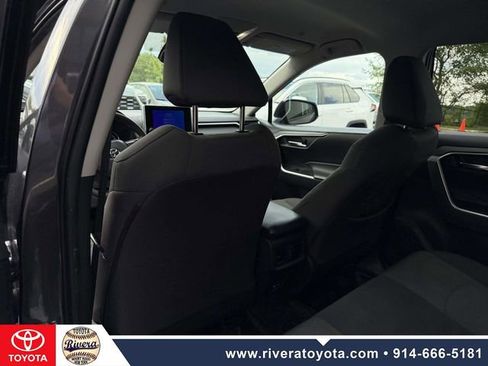 Used 2023 Toyota RAV4 XLE AWD/4WD image 13