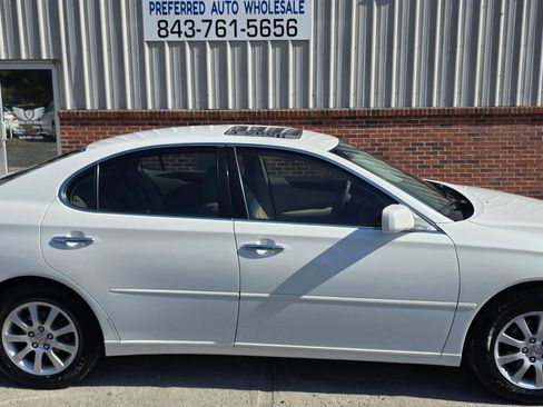 Used 2004 Lexus ES 330 FWD image 4