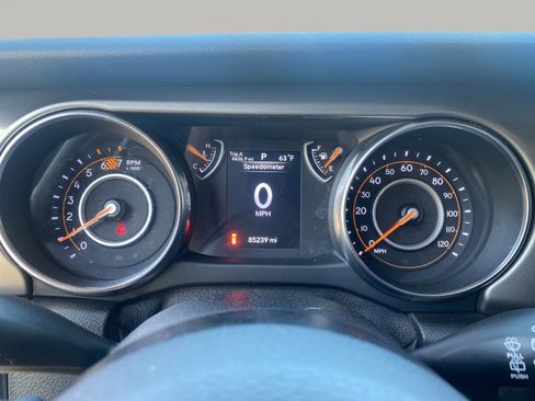 Used 2019 Jeep Wrangler Sport AWD/4WD image 23
