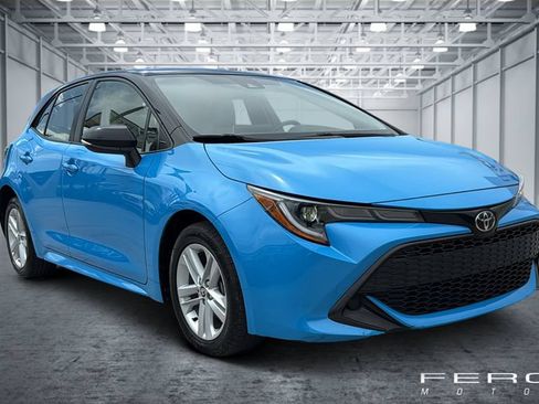 Used 2022 Toyota Corolla SE w/ SE Preferred Package FWD image 7