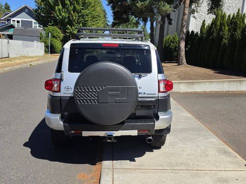 Used 2007 Toyota FJ Cruiser 4WD image 6