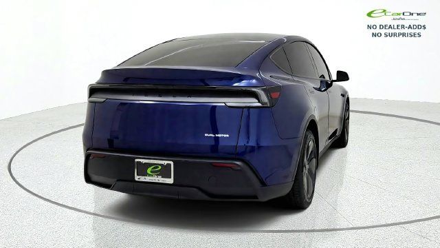 Used 2026 Tesla Model Y AWD image 8
