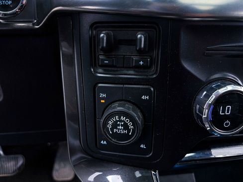 Used 2021 Ford F150 Lariat w/ Equipment Group 502A High image 27