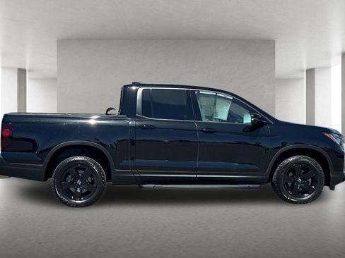 Certified 2025 Honda Ridgeline Black Edition image 3