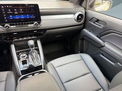 Used 2024 Chevrolet Colorado LT w/ LT Convenience Package III image 28