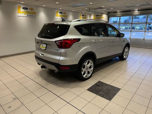 Used 2019 Ford Escape Titanium AWD/4WD image 24