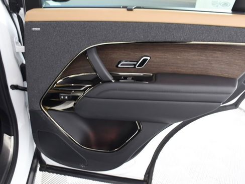 Used 2024 Land Rover Range Rover Sport Dynamic SE image 20