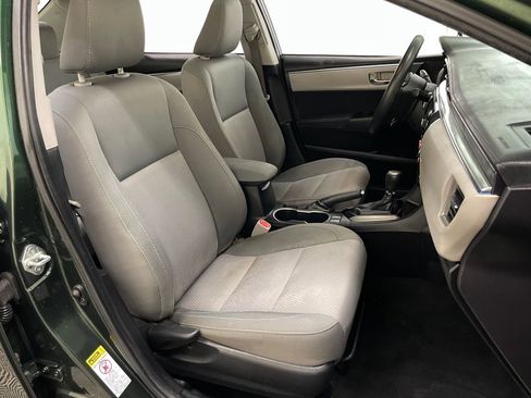 Used 2015 Toyota Corolla LE FWD image 35
