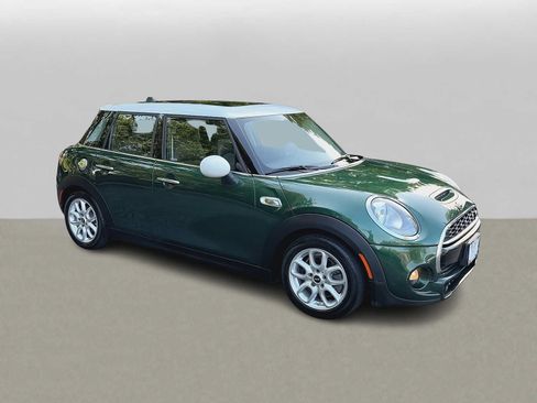 Used 2017 MINI Cooper S FWD image 2