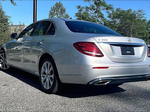 Used 2019 Mercedes-Benz E 300 4MATIC image 3