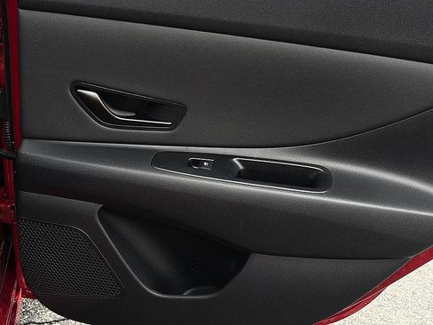 Certified 2025 Hyundai Elantra Sport FWD image 25
