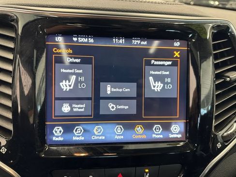 Used 2022 Jeep Cherokee Limited AWD/4WD image 30
