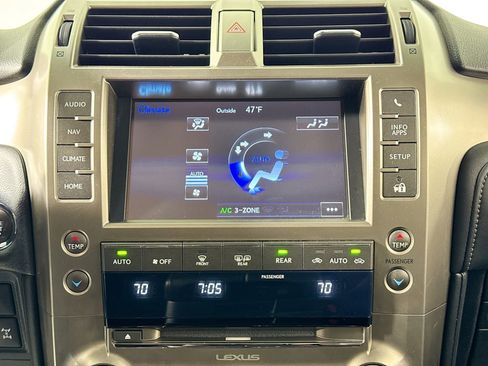 Used 2015 Lexus GX 460 image 18