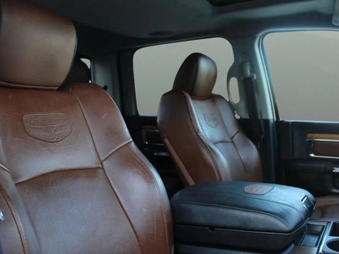 Used 2014 RAM 2500 Longhorn w/ Convenience Group AWD/4WD image 18
