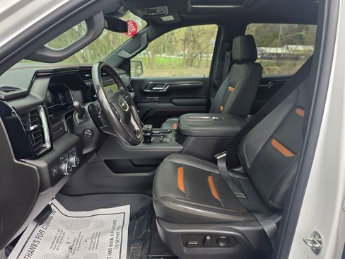 Used 2022 GMC Sierra 1500 AT4 w/ AT4 Preferred Package AWD/4WD image 21