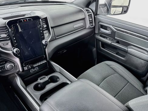 Used 2024 RAM 2500 Big Horn w/ Night Edition AWD/4WD image 23