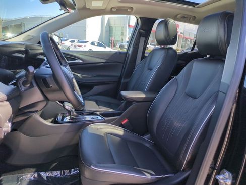 Used 2025 Buick Encore GX Avenir w/ Avenir Technology Package FWD image 16
