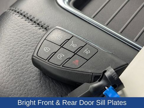 Used 2023 GMC Yukon Denali w/ Advanced Technology Package image 33