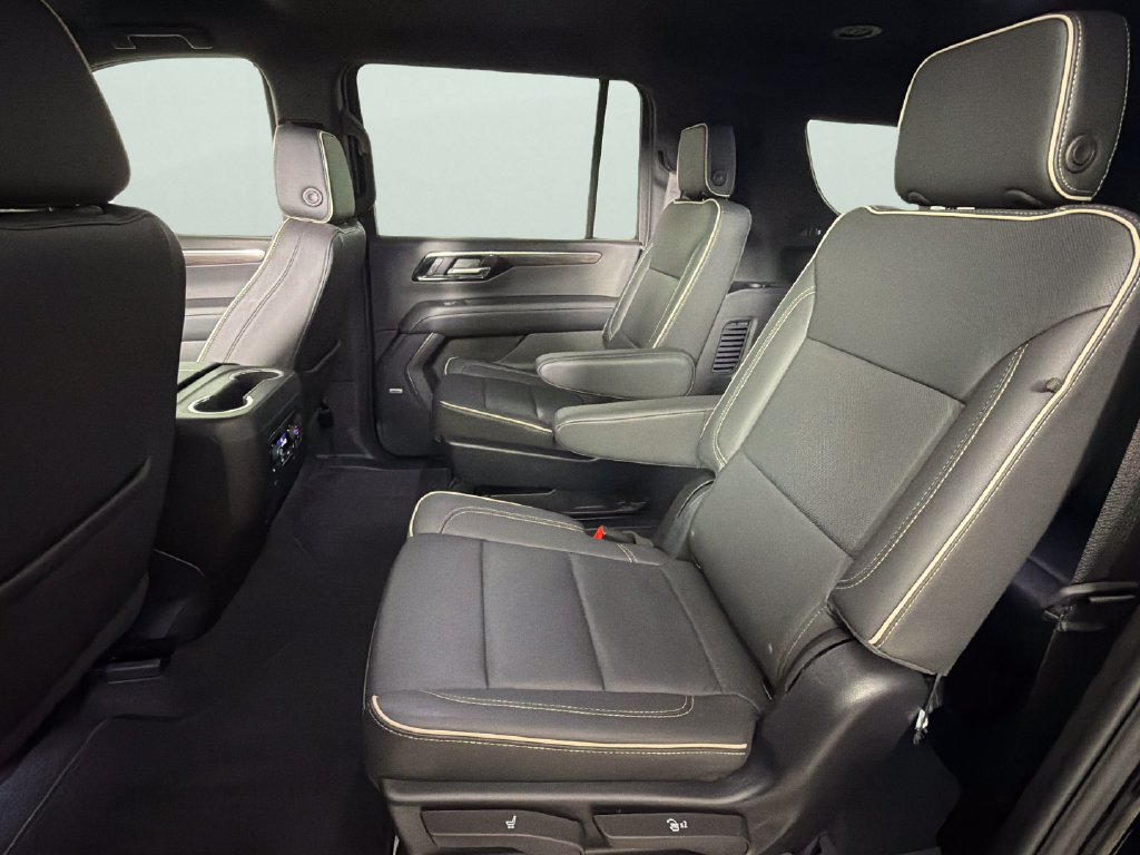Certified 2025 Chevrolet Suburban Premier RWD image 27