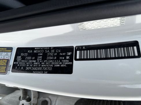 Used 2024 Kia Forte LXS FWD image 25