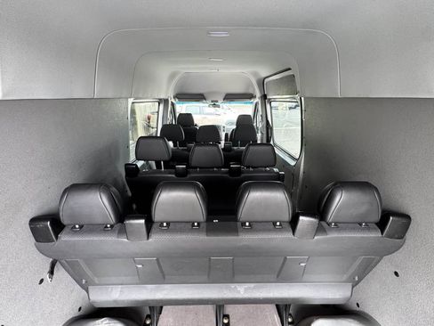 Used 2016 Mercedes-Benz Sprinter 3500 image 22