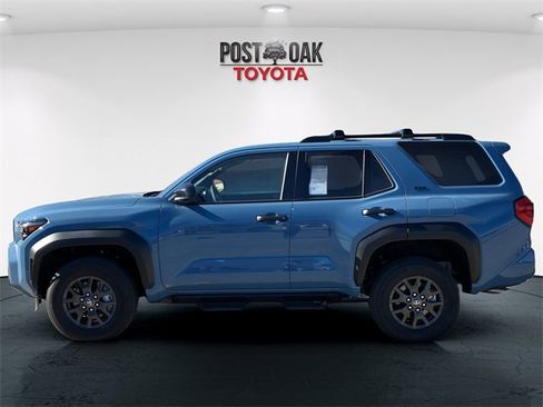 New 2026 Toyota 4Runner SR5 image 4