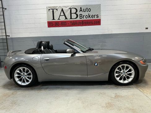 Used 2003 BMW Z4 2.5i image 2
